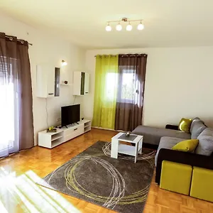 apartment-iva-zadar.hotelinzadar.com/